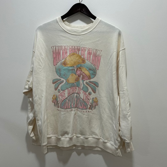 Hollister Tops - Womens creme Hollister Mushroom sweat shirt size large